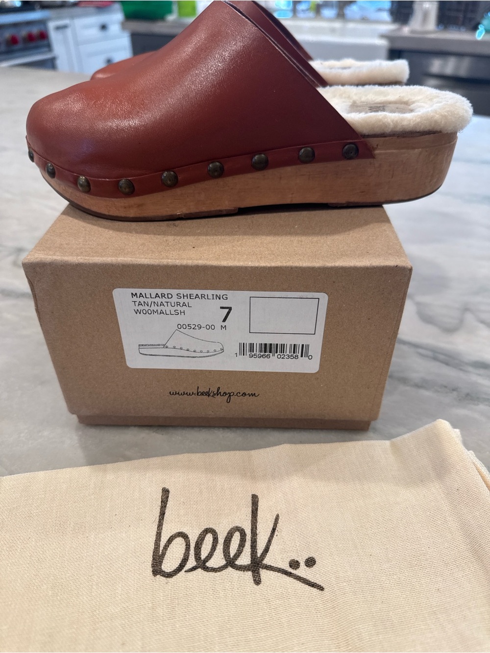 Beek Mallard Shearling Clog - Natural